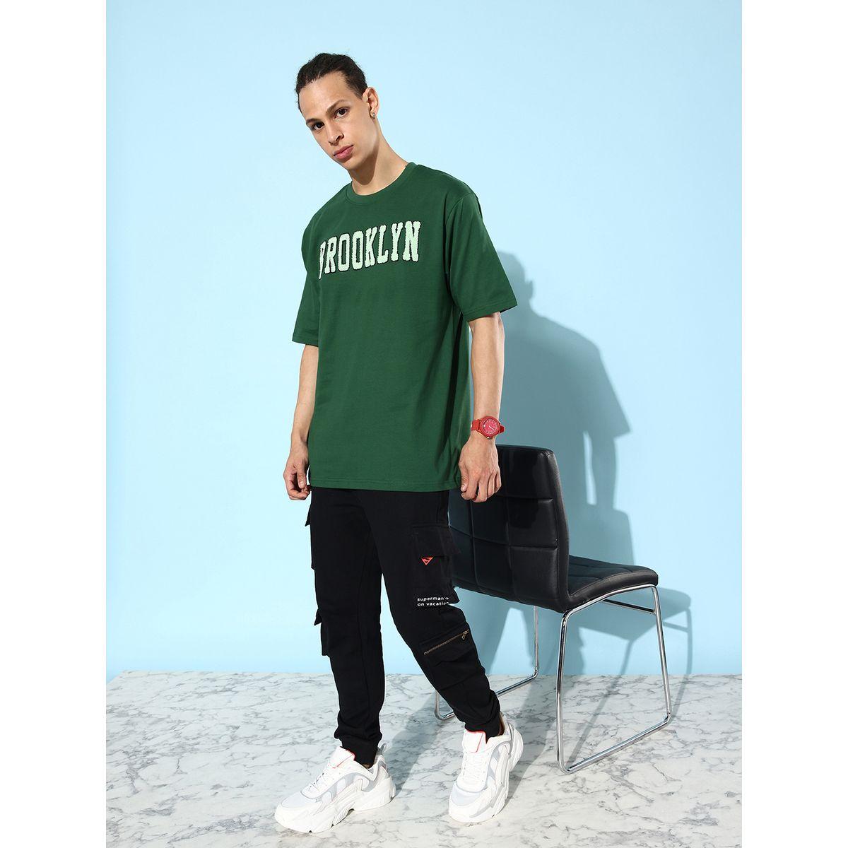 تيشيرت واسع بتفاصيل مُطرّزة بملمس ناعم-men-clothing-tshirtsandpolos-tshirts-image-5
