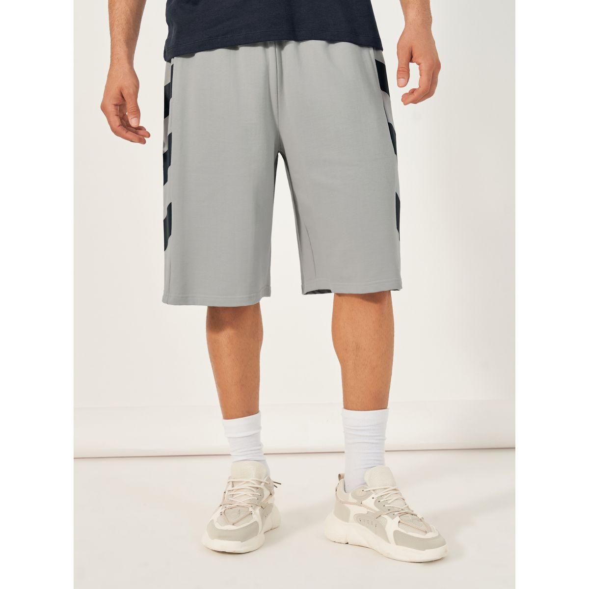 شورت تيري فضفاض مزين بخطوط جانبية-men-clothing-bottoms-shorts-image-3