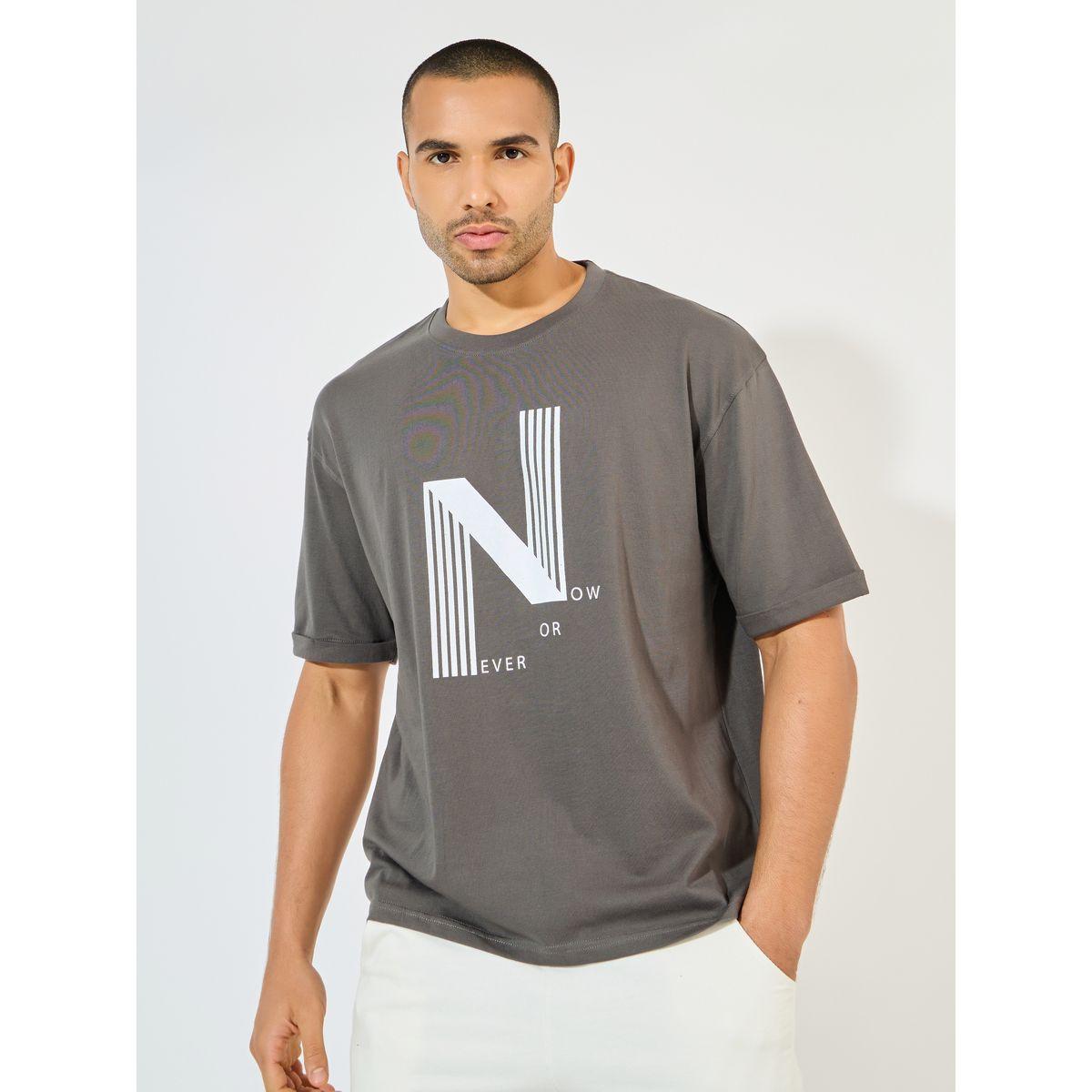 تيشيرت فضفاض مطبع بطبعة جرافيك مع أكمام ملفوفة-men-clothing-tshirtsandpolos-tshirts-image-1