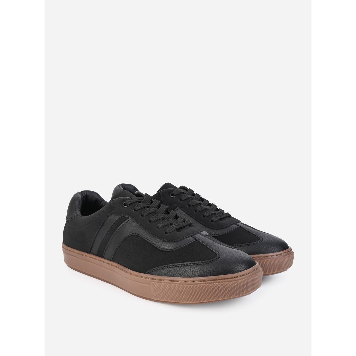 حذاء سنيكرز بنعل مطاطي ورباط غلق-men-shoes-sneakers-image-3