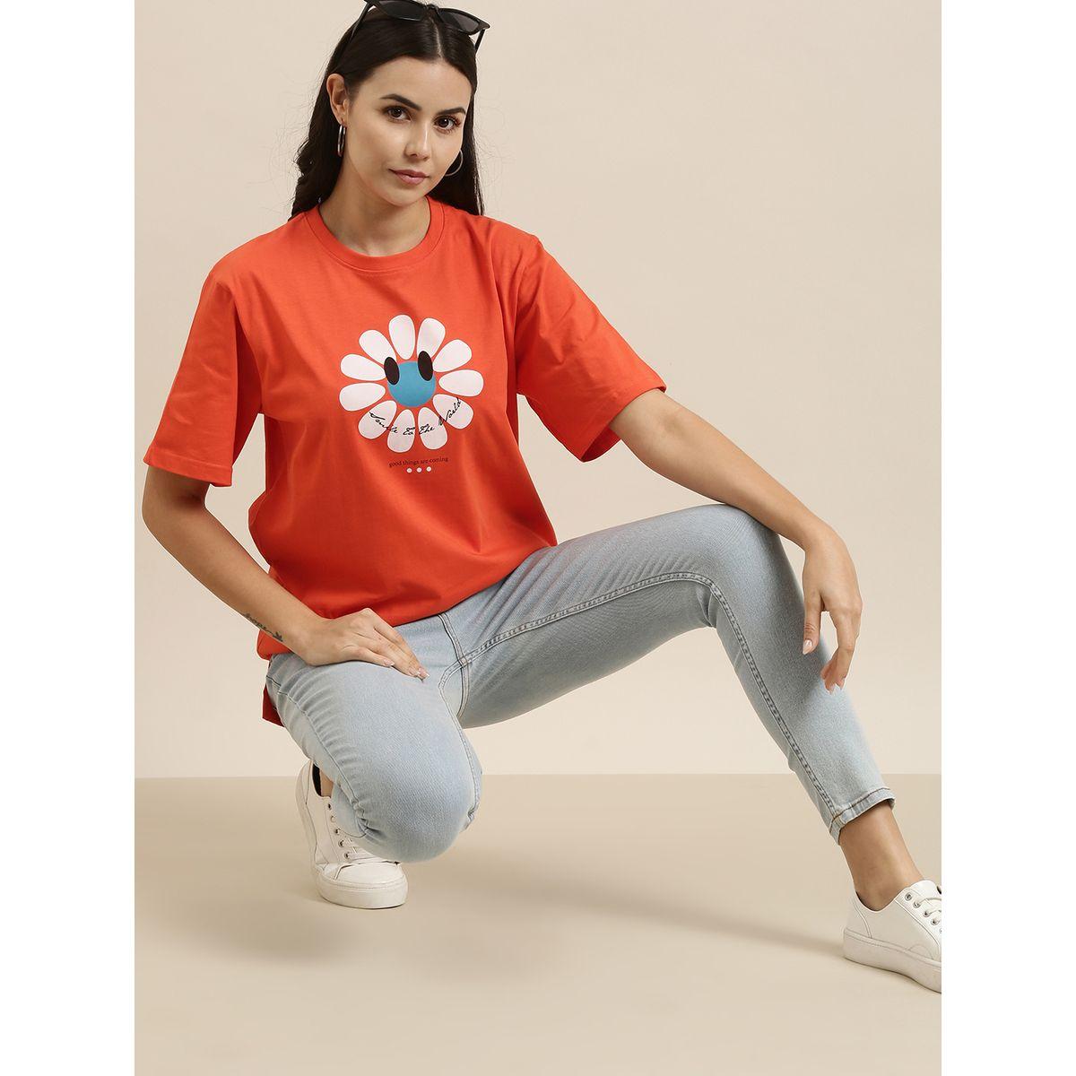 تيشيرت واسع بطبعة جرافيك واكتاف منخفضة-women-clothing-tshirts-image-4