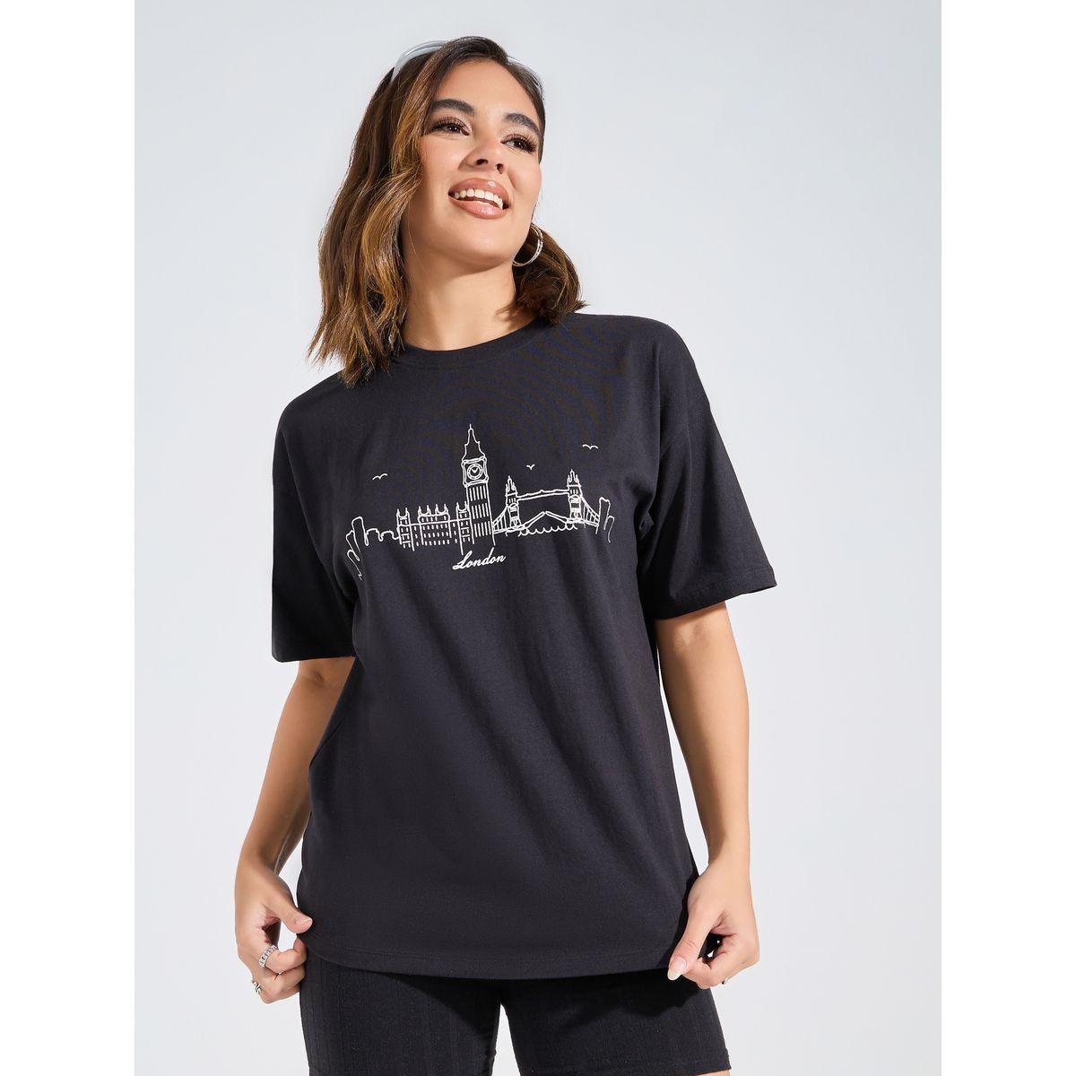 تيشيرت فضفاض بطبعة فويل وياقة دائرية-women-clothing-tshirts-image-3