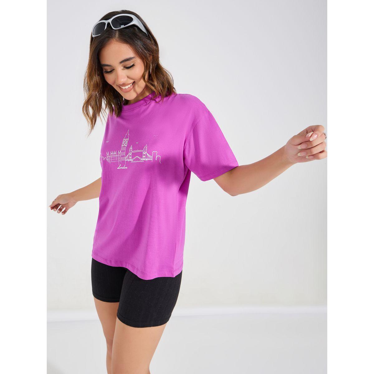 تيشيرت فضفاض بطبعة فويل وياقة دائرية-women-clothing-tshirts-image-3