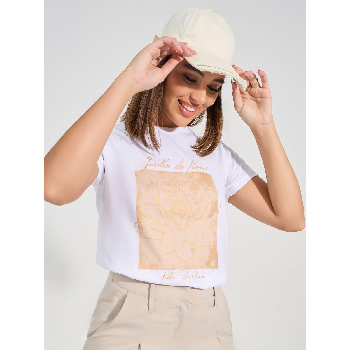تيشيرت بطبعة فويل مع ياقة دائرية واكمام قصيرة-women-clothing-tshirts-image-1