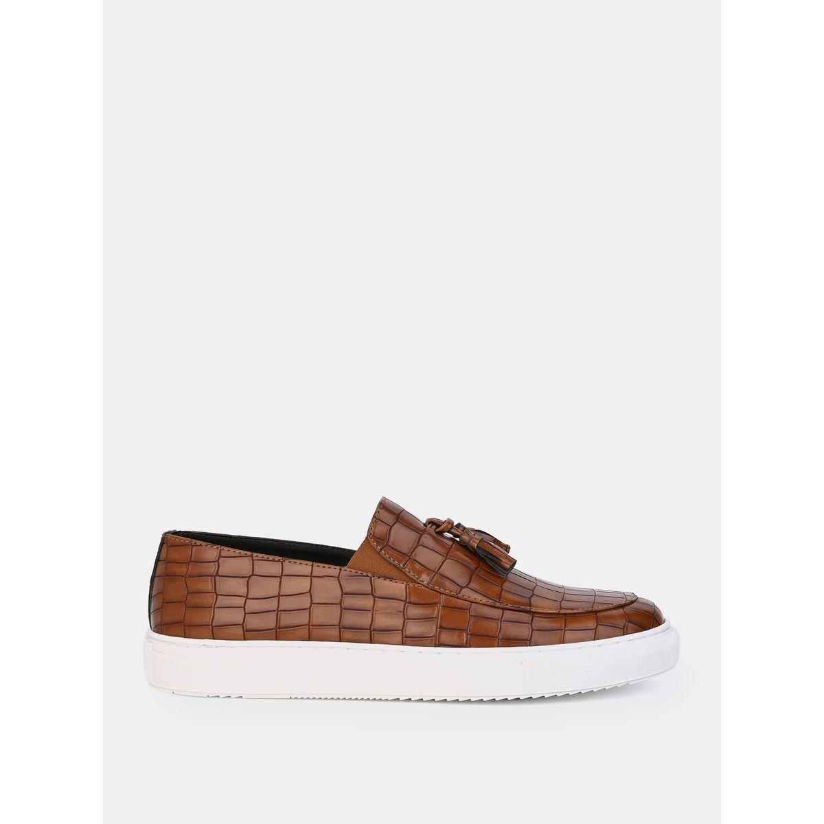 Styli Croc Embossed Slip On Loafers-men-shoes-loafersandmoccasins-image-5