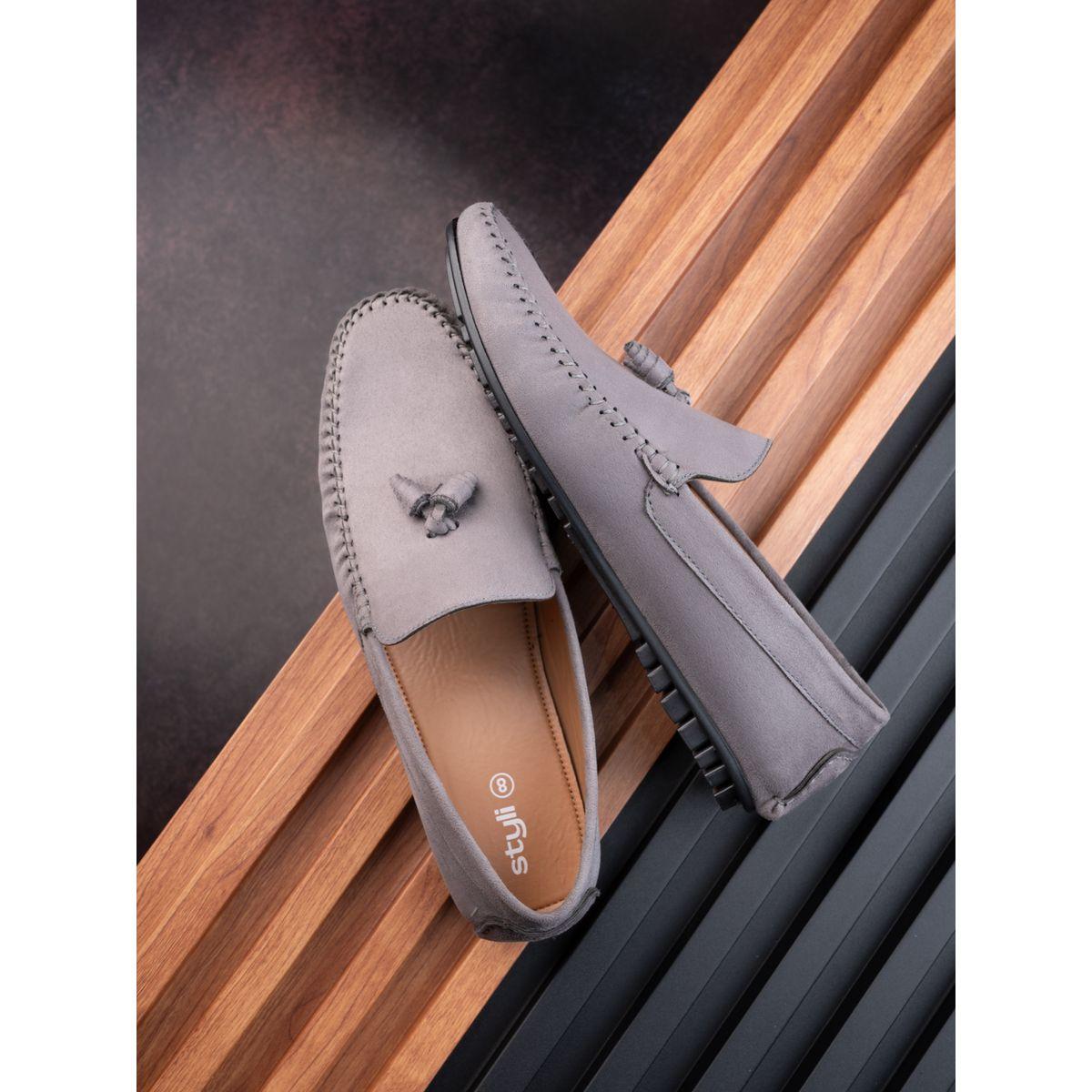 حذاء لوفرز بتداخلات مُطرّزة-men-shoes-loafersandmoccasins-image-1