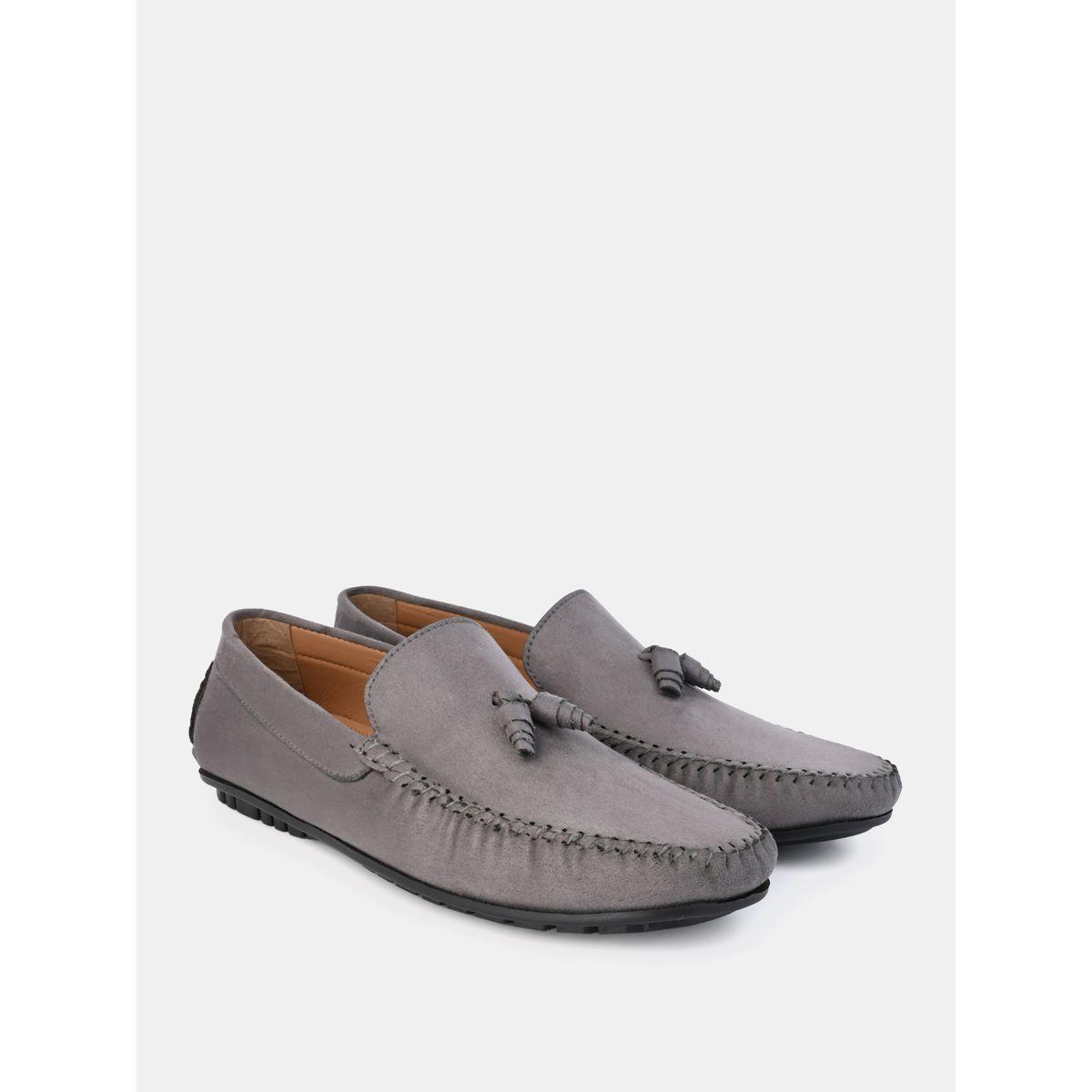 حذاء لوفرز بتداخلات مُطرّزة-men-shoes-loafersandmoccasins-image-2