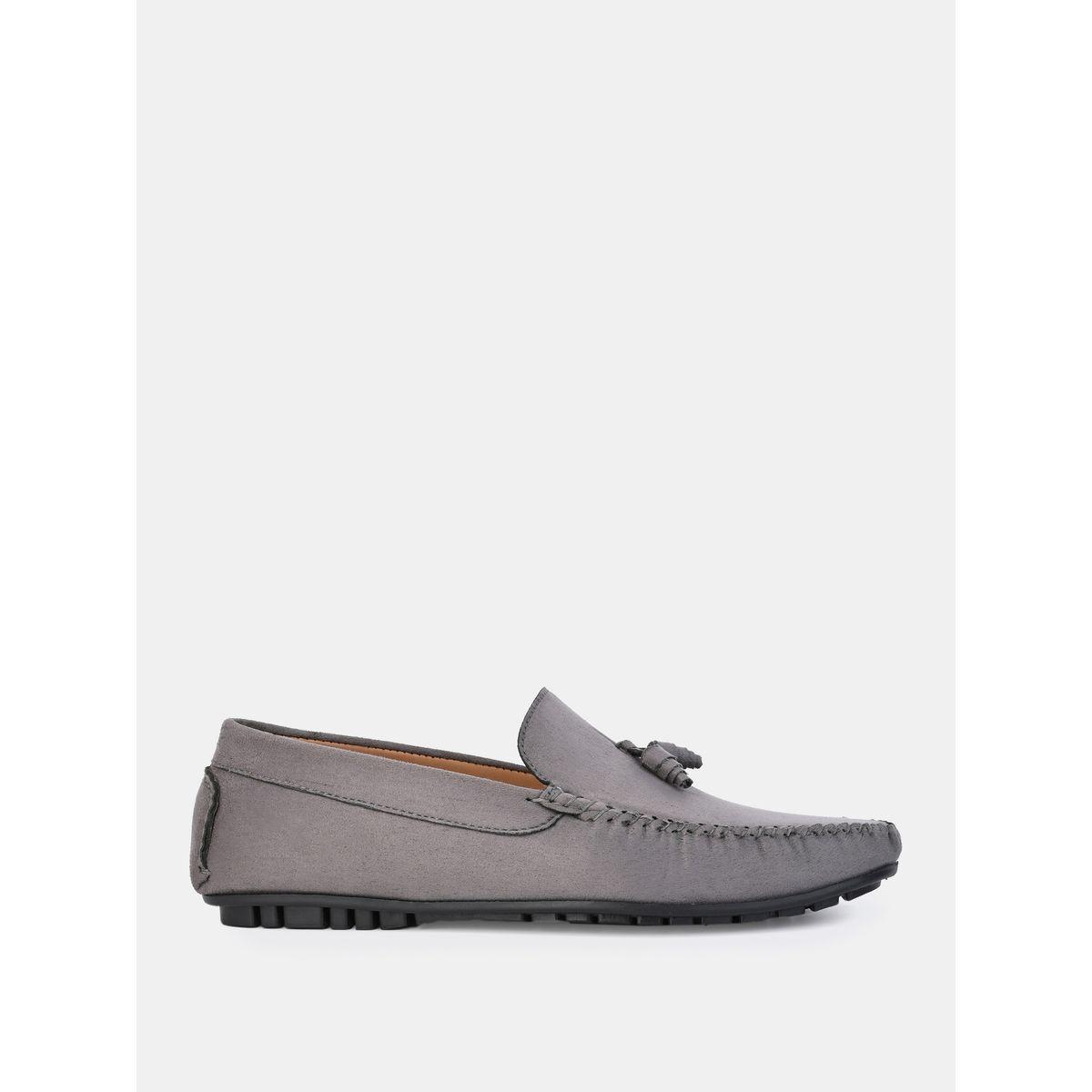 حذاء لوفرز بتداخلات مُطرّزة-men-shoes-loafersandmoccasins-image-5