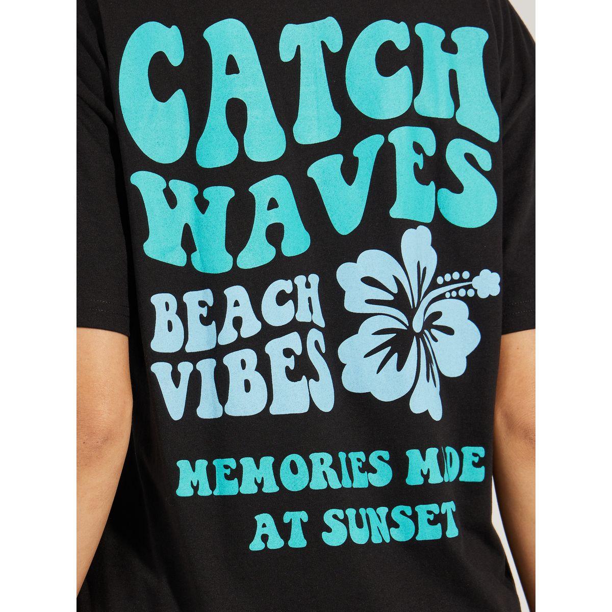 Styli Oversized Catch Waves Graphic Print T-Shirt-women-clothing-tshirts-image-6