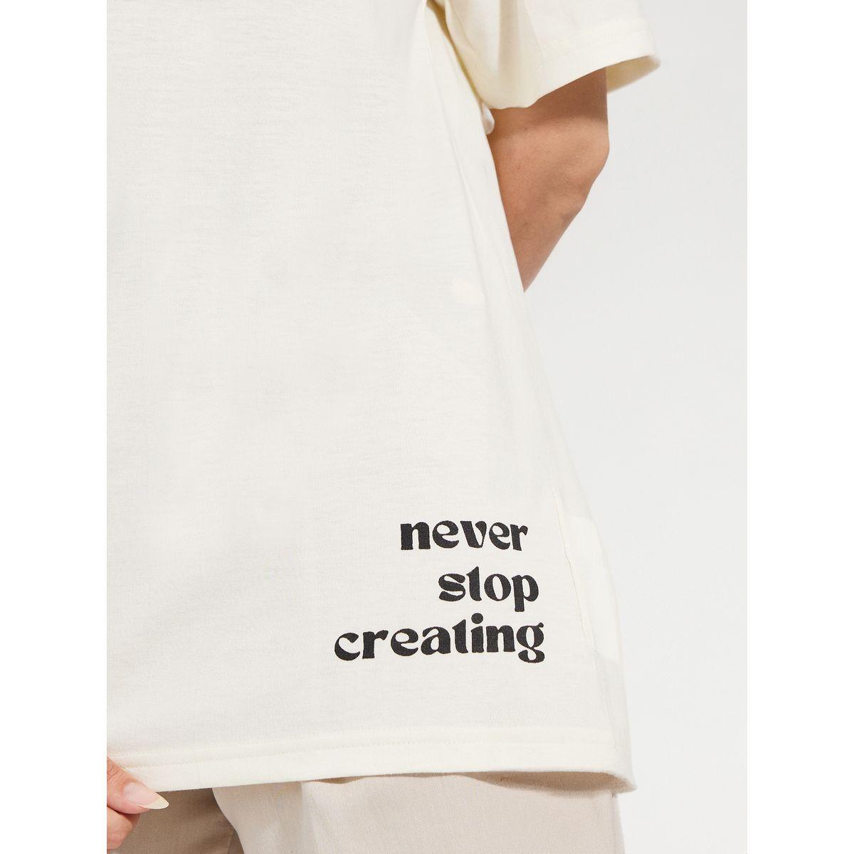 تيشيرت فضفاض مطبع بكتابة مع اكتاف منخفضة-women-clothing-tshirts-image-4