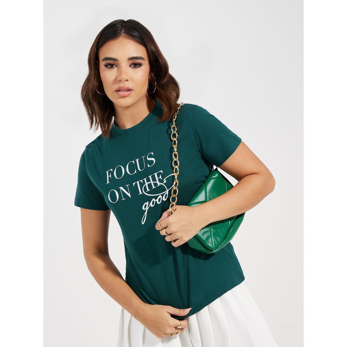 تيشيرت بقصة عادية وطبعة كتابة-women-clothing-tshirts-image-1