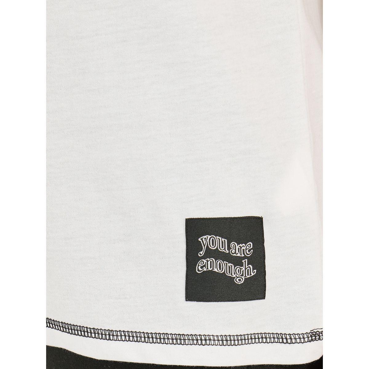 Styli Contrast Stitch Oversized T-Shirt with Badge Slogan Print Detail-women-clothing-tshirts-image-4