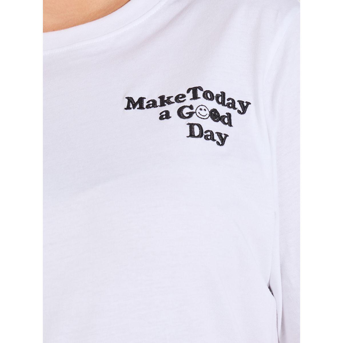 Styli Plus Size Embroidered Slogan Short Sleeve Round Neck Regular T-Shirt-women-clothing-tshirts-image-4