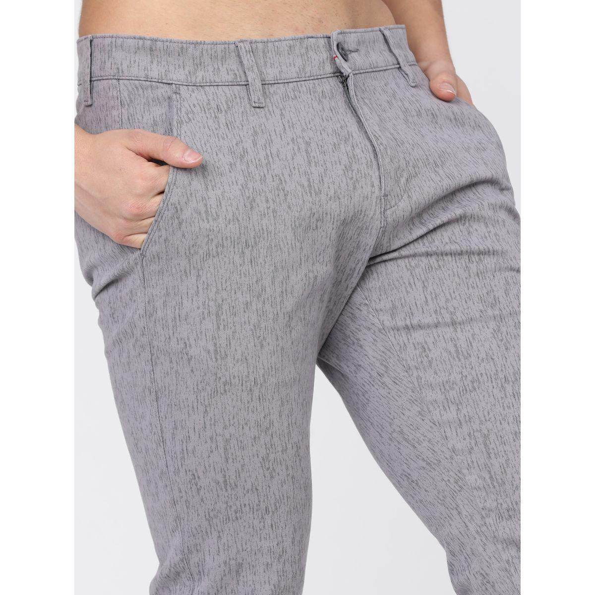 تشينو بقصة سليم فت وتفاصيل بارزة الملمس-men-clothing-bottoms-trousersandchinos-chinos-image-3