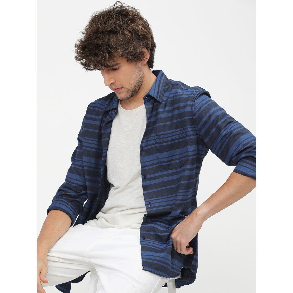 قميص مخطط بجيب على الصدر كيتش × ستايلي-men-clothing-shirts-image-1