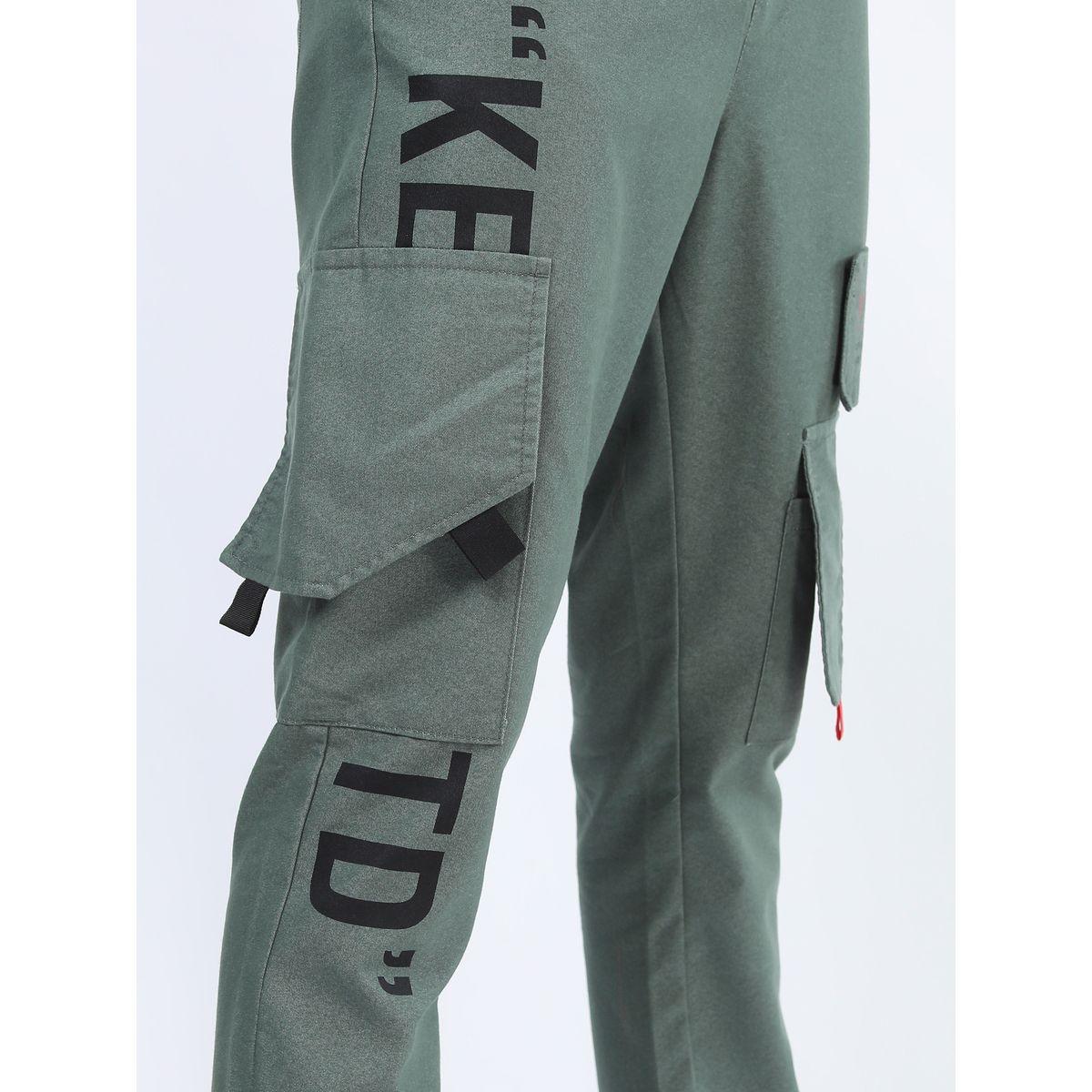 جوغر بطبعة بليسمنت وتفاصيل جيوب كيتش × ستايلي-men-clothing-bottoms-joggers-image-5