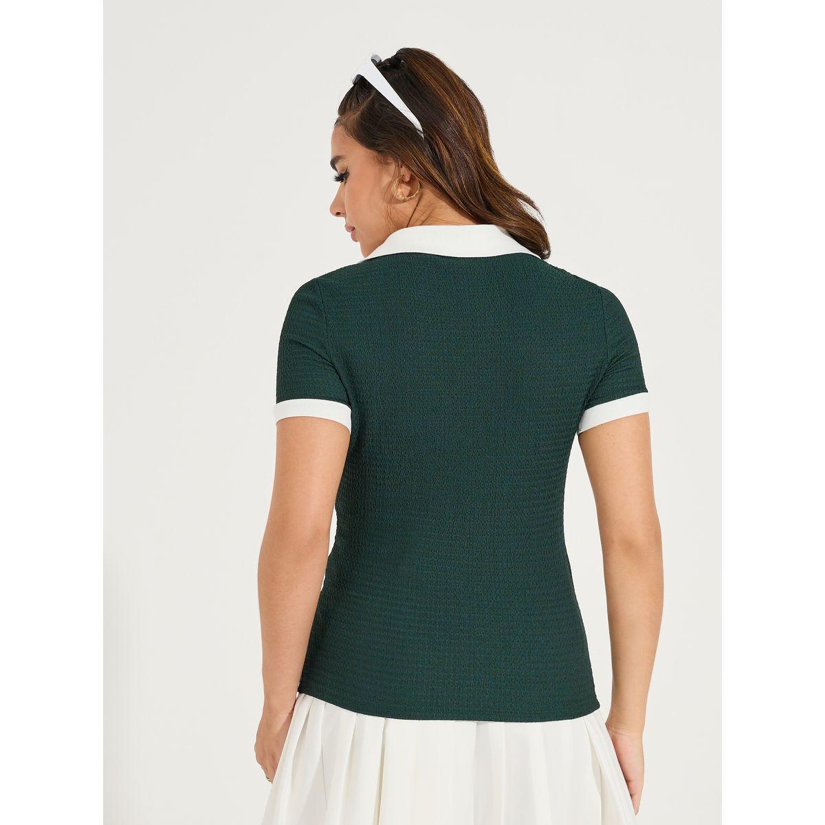 تيشيرت بياقة بولو وتفاصيل مُتباينة-women-clothing-tshirts-image-5