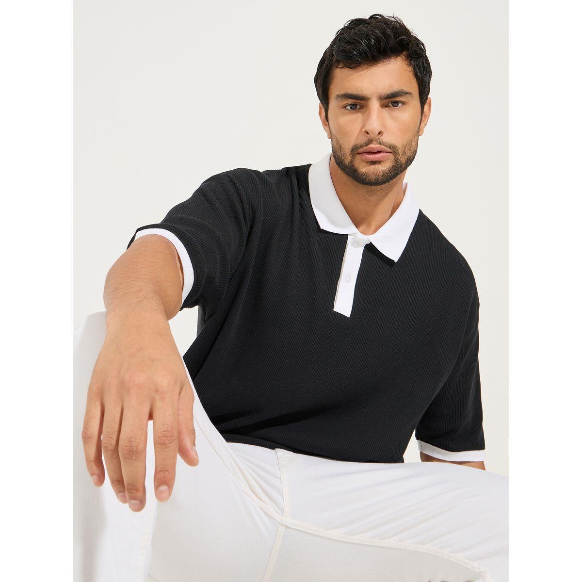 تيشيرت محبوك بنمط وافل مع ياقة بولو وقصة فضفاضة-men-clothing-tshirtsandpolos-polos-image-1
