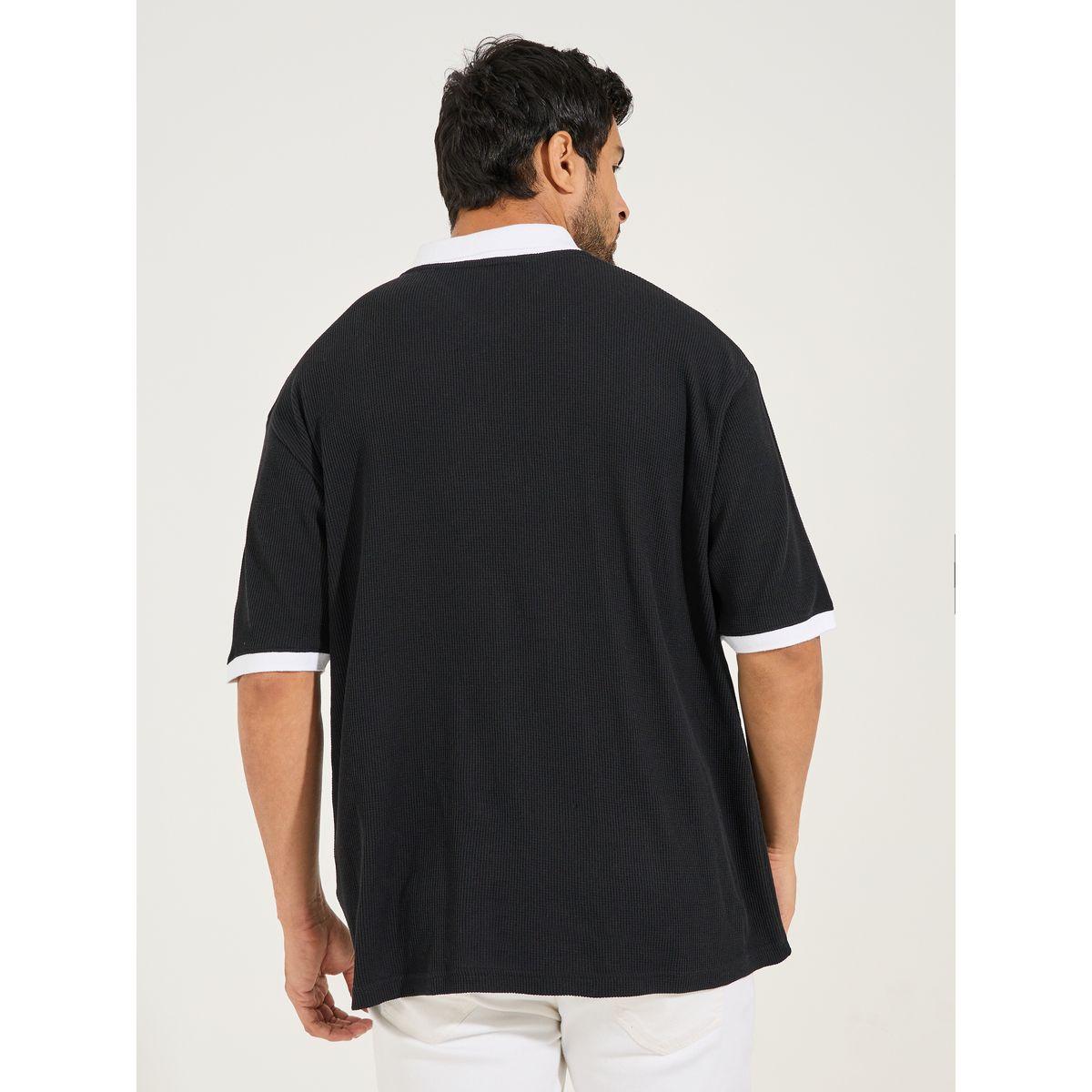 تيشيرت محبوك بنمط وافل مع ياقة بولو وقصة فضفاضة-men-clothing-tshirtsandpolos-polos-image-5