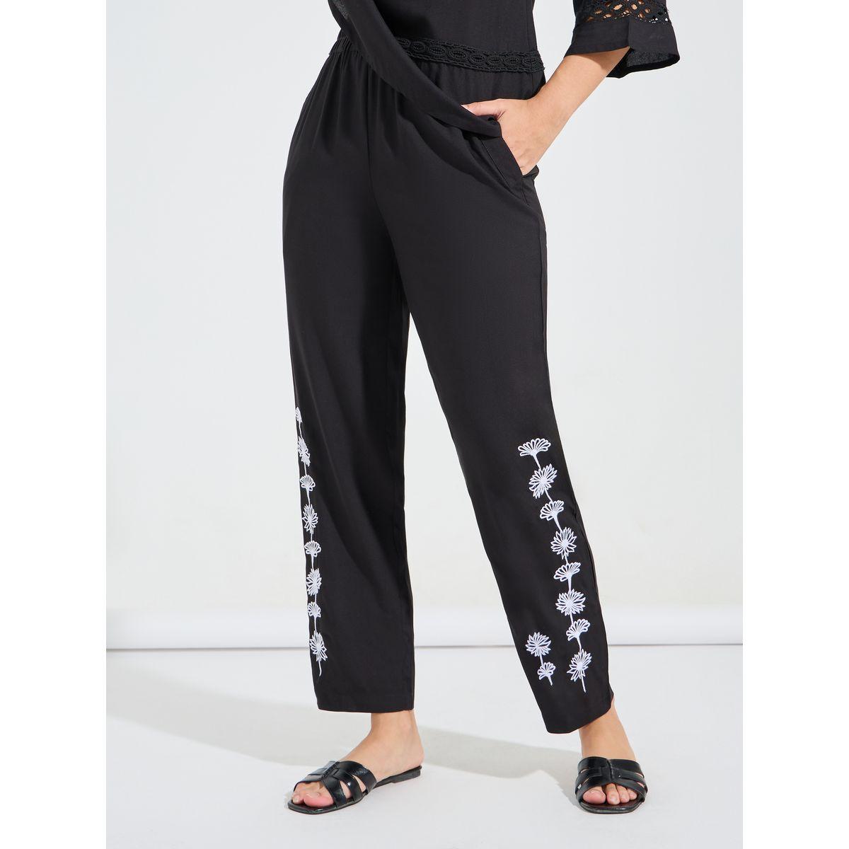 Styli Oversize Top & Embroidered Tapered Pants Co-Ords-women-clothing-coordsets-image-5