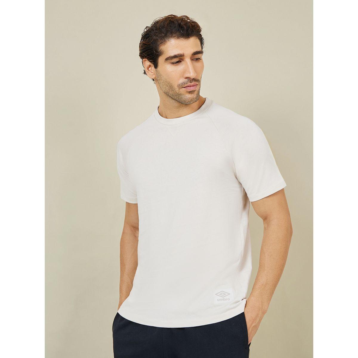 تيشيرت مزين بشعار مع اكمام قصيرة-men-clothing-sportswearandactivewear-tshirtsandpolos-image-1