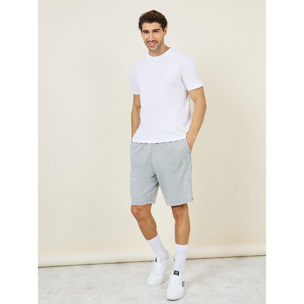 Umbro Logo Patch Detail Crew Neck T-Shirt with Short Sleeves-men-clothing-sportswearandactivewear-tshirtsandpolos-image-2