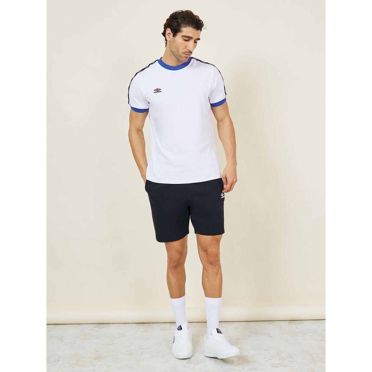 تيشيرت بتداخل لون مغايرمع اكمام قصيرة-men-clothing-sportswearandactivewear-tshirtsandpolos-image-2