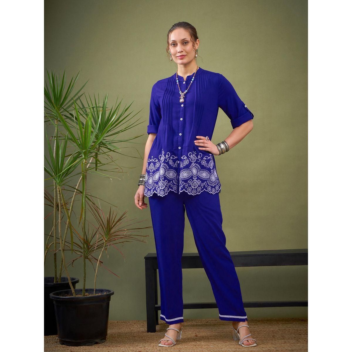 Sassafras X Styli   Embroidered Hem Shirt with Roll Up Sleeves & Pants Co-Ord-women-clothing-coordsets-image-7