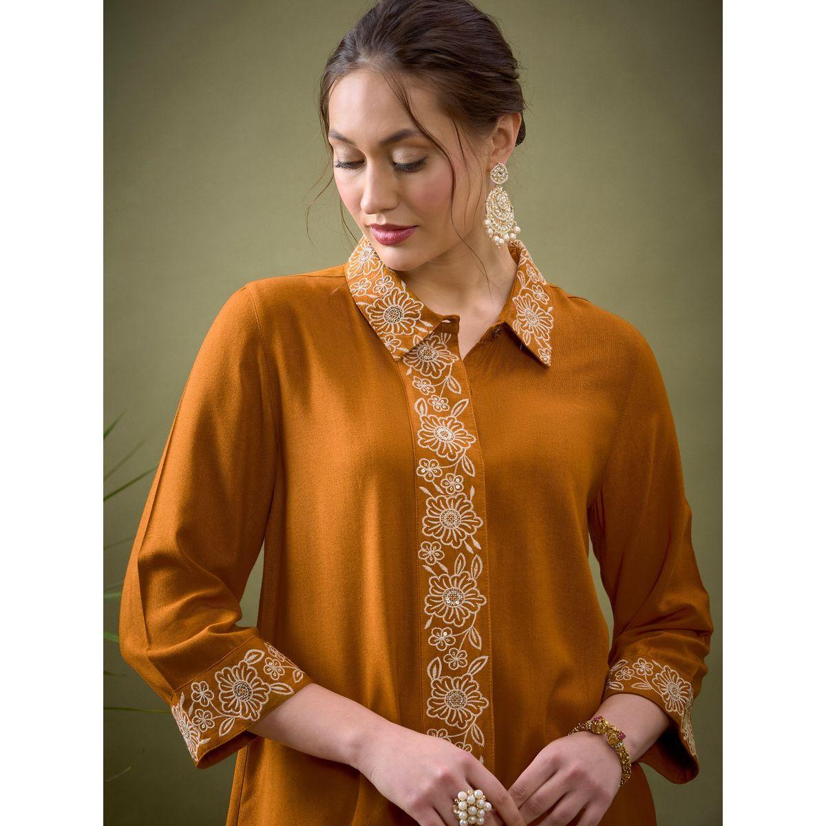 طقم منسق من بنطال مع بلوزة بتفاصيل مُطرّزة ساسافراس × ستايلي-women-clothing-coordsets-image-4