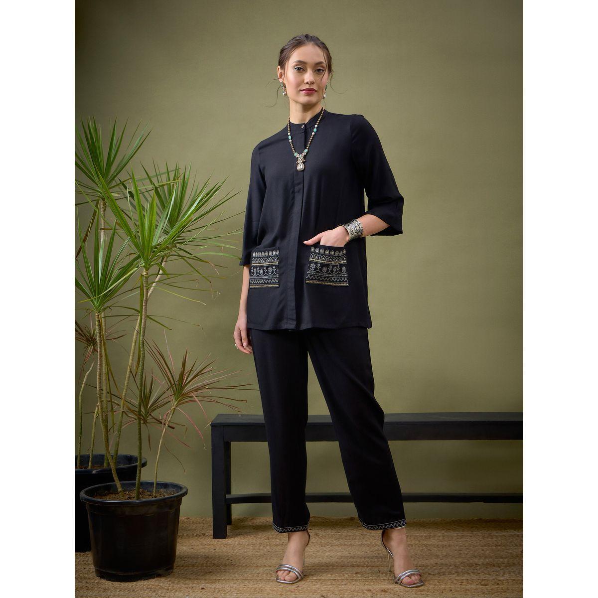 مجموعة من بنطال بالازو مع بلوزة بجيوب مُطرزة ساسافراس × ستايلي-women-clothing-coordsets-image-9