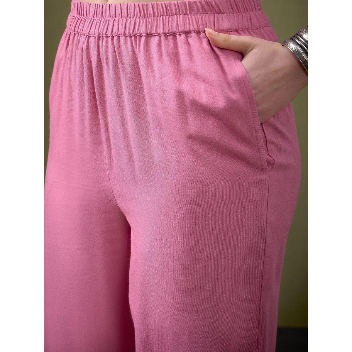 مجموعة من بنطال بالازو مع بلوزة بتفاصيل مُطرّزة ساسافراس × ستايلي-women-clothing-coordsets-image-5