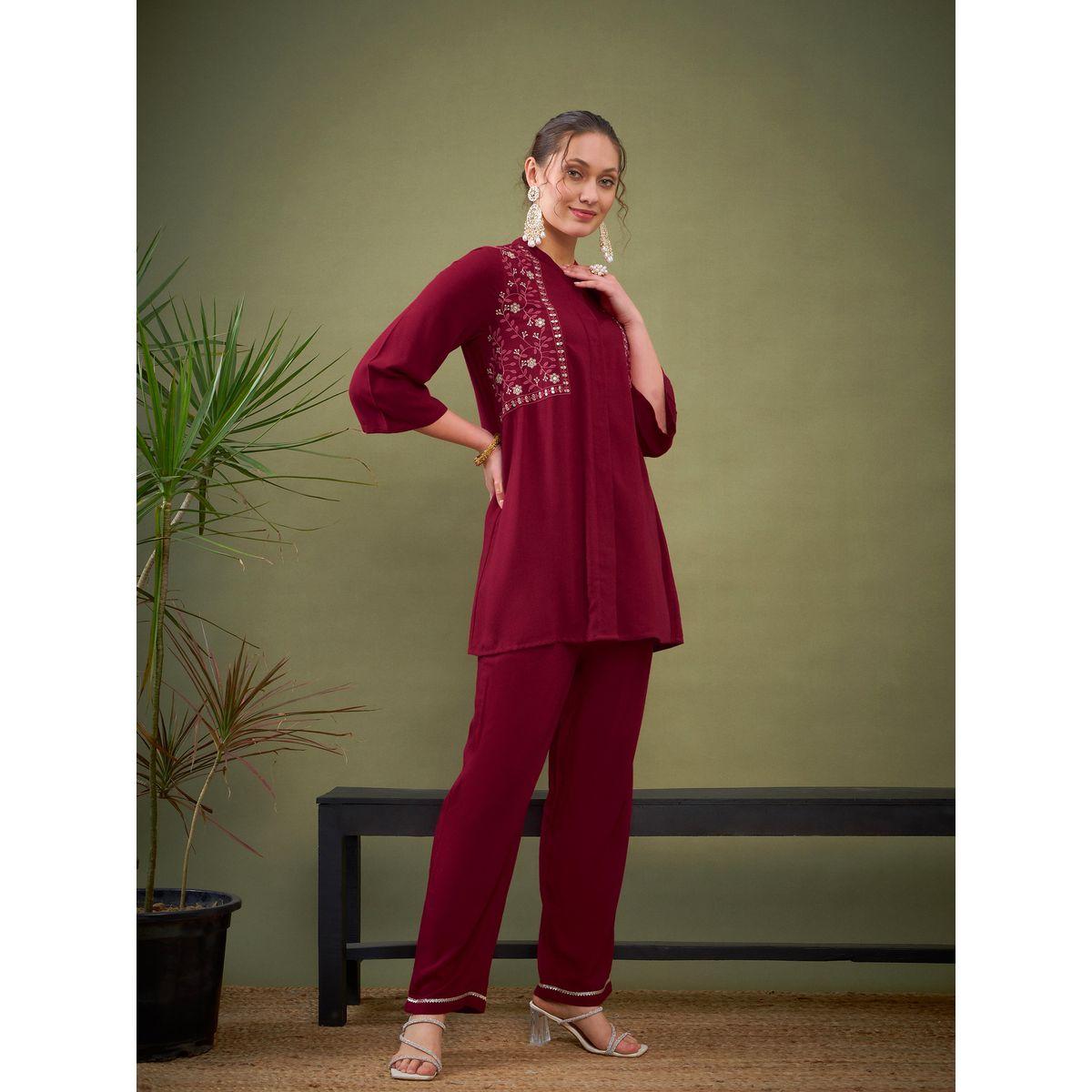 طقم منسق من بنطال مع بلوزة بياقة ماندارين ساسافراس × ستايلي-women-clothing-coordsets-image-3