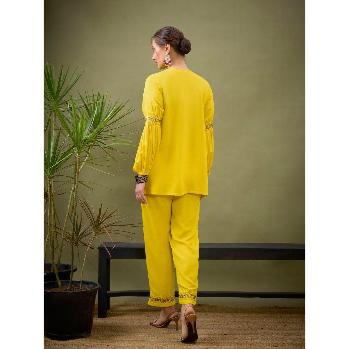 Sassafras X Styli   Embroidery Detail Top with Tassel & Pants Co-Ord-women-clothing-coordsets-image-6