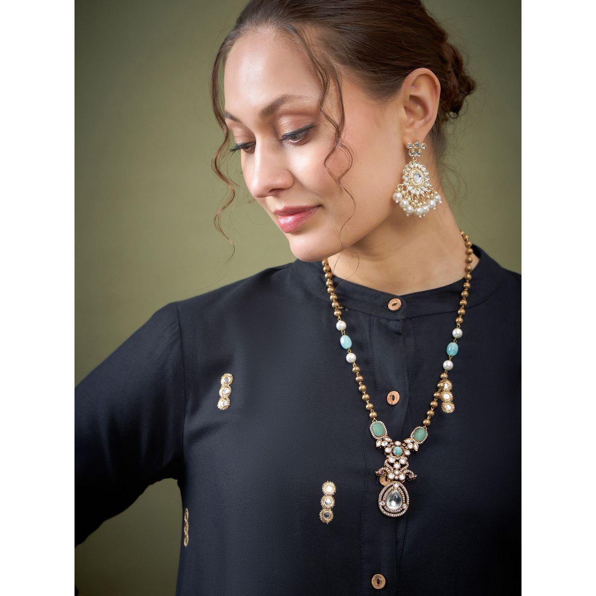 مجموعة من بنطال بالازو مع بلوزة بتفاصيل مُطرّزة ساسافراس × ستايلي-women-clothing-coordsets-image-4
