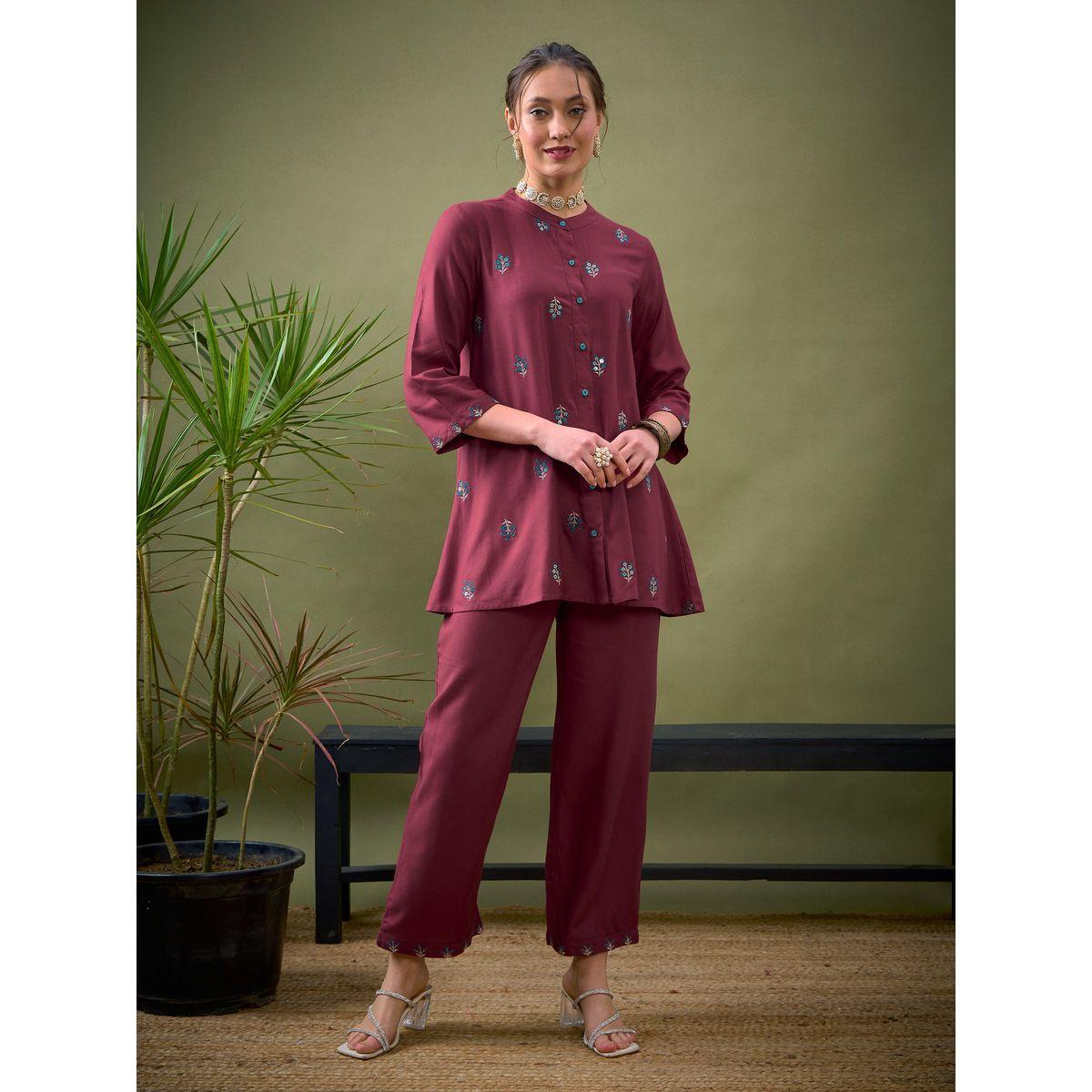 طقم منسق من بنطال بالازو مع بلوزة مُطرّزة ساسافراس × ستايلي-women-clothing-coordsets-image-2