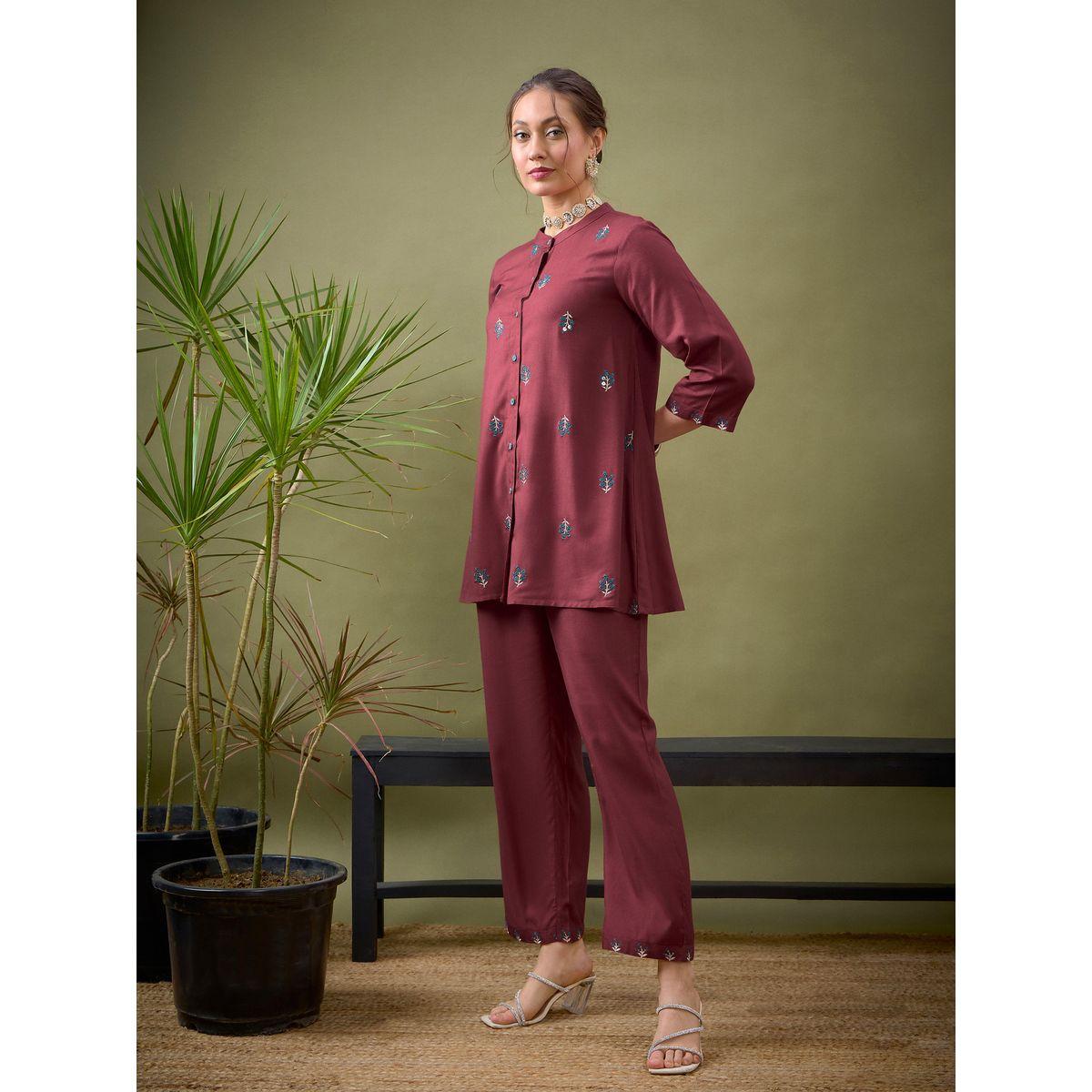 طقم منسق من بنطال بالازو مع بلوزة مُطرّزة ساسافراس × ستايلي-women-clothing-coordsets-image-3