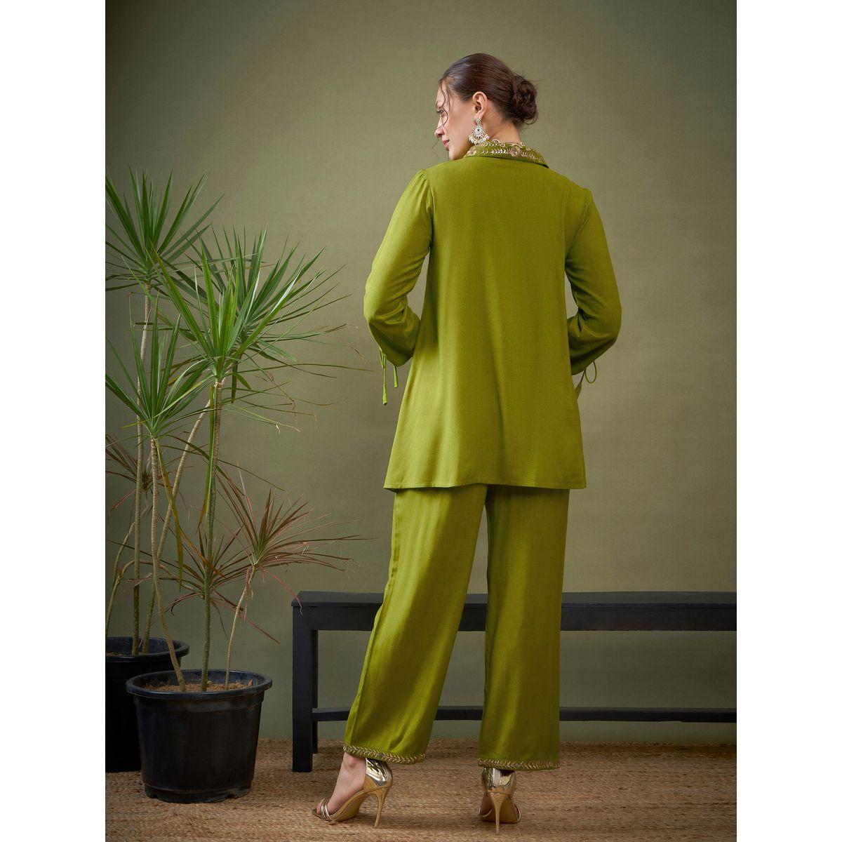 طقم منسق من بنطال مع بلوزة بتفاصيل مُطرّزة ساسافراس × ستايلي-women-clothing-coordsets-image-6