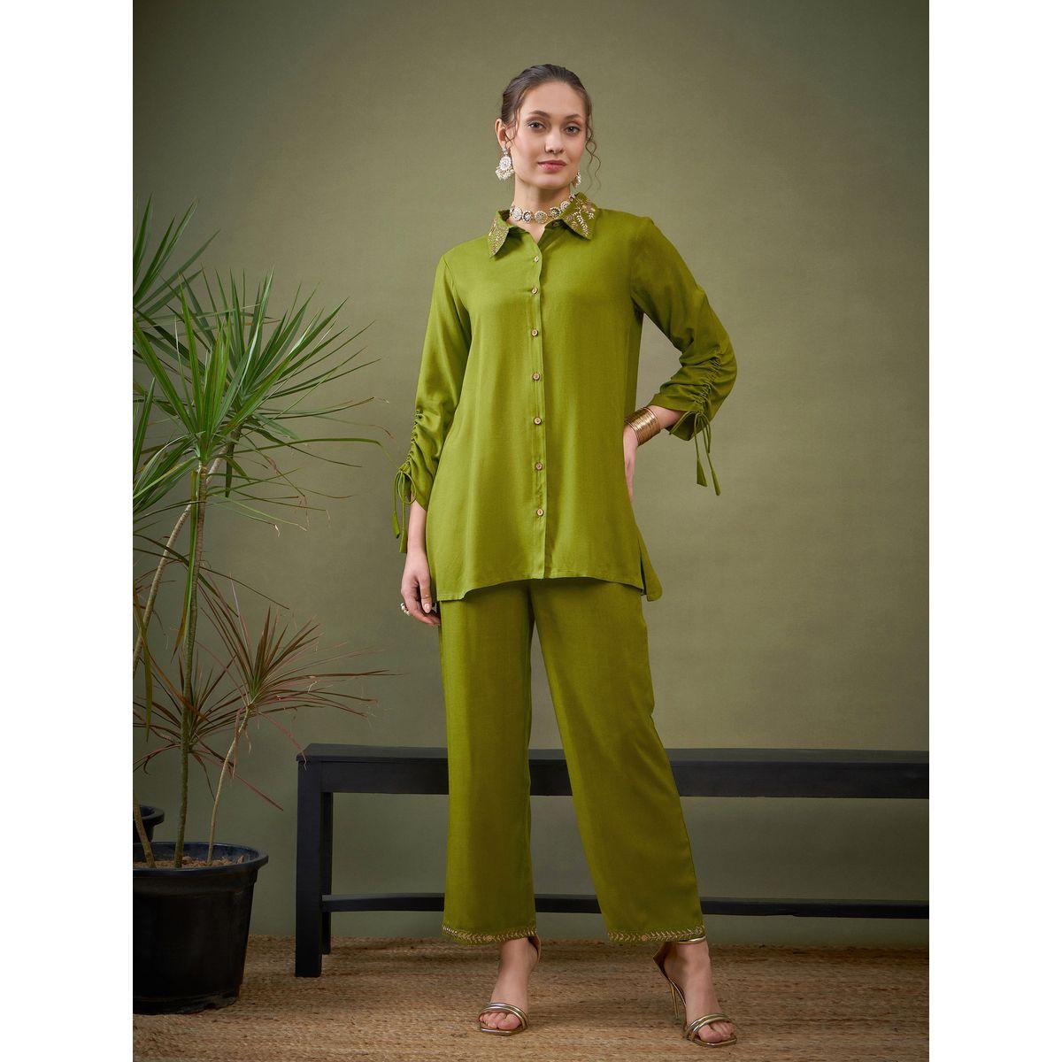طقم منسق من بنطال مع بلوزة بتفاصيل مُطرّزة ساسافراس × ستايلي-women-clothing-coordsets-image-8