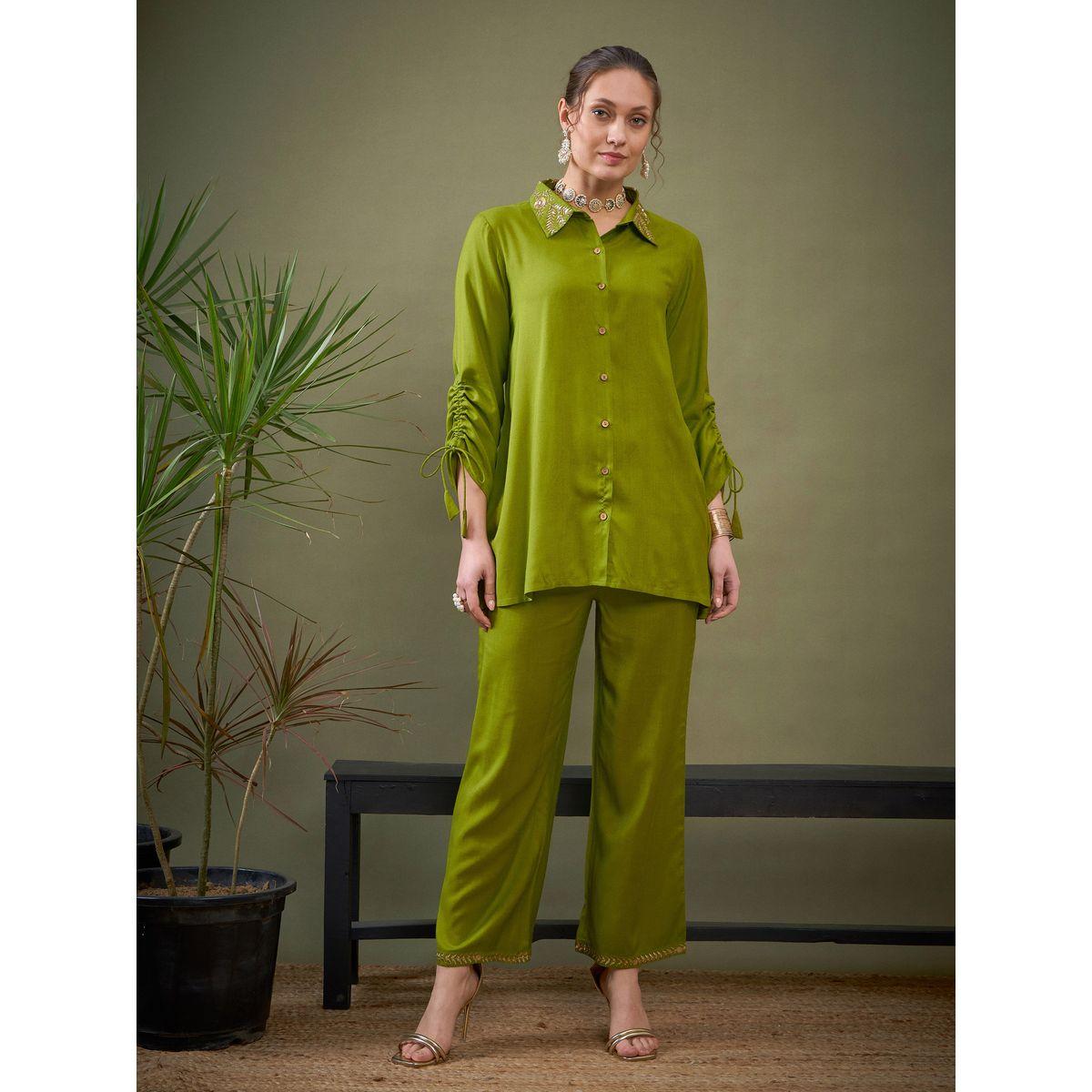 طقم منسق من بنطال مع بلوزة بتفاصيل مُطرّزة ساسافراس × ستايلي-women-clothing-coordsets-image-9
