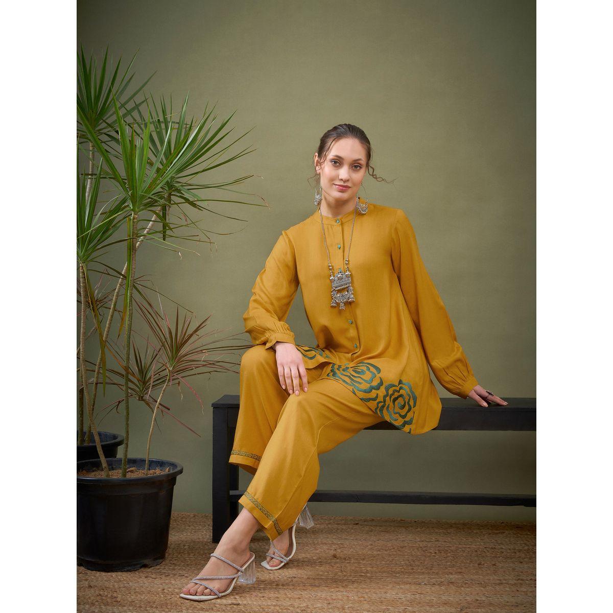 Sassafras X Styli   Embroidered Hem Shirt with Long Sleeves & Pants Co-Ord-women-clothing-coordsets-image-2