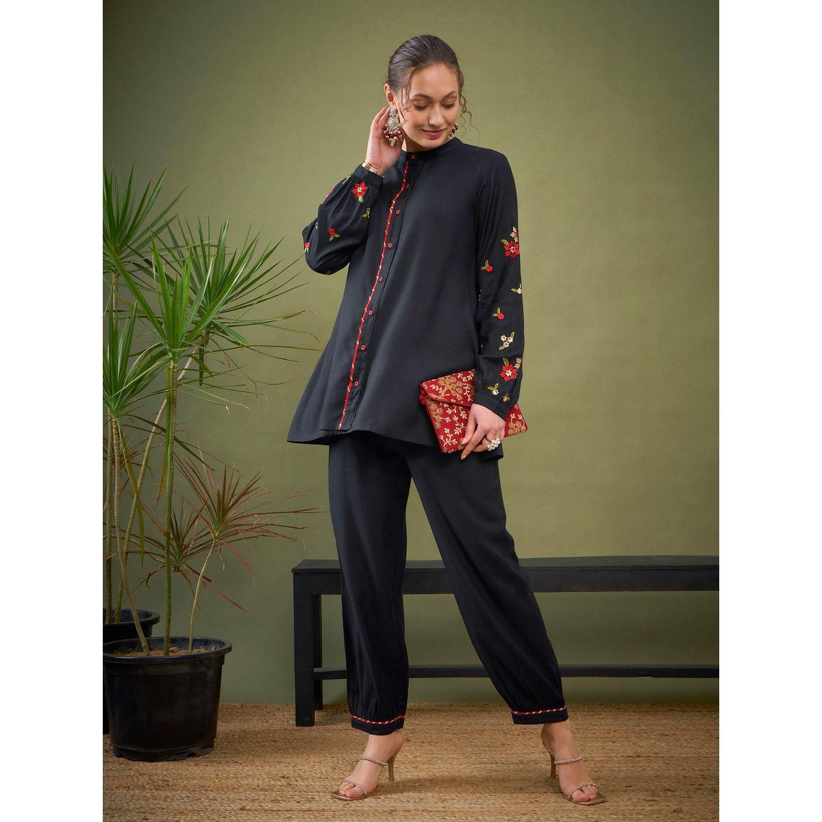 طقم منسق من بنطال مع بلوزة بياقة ماندارين ساسافراس × ستايلي-women-clothing-coordsets-image-1