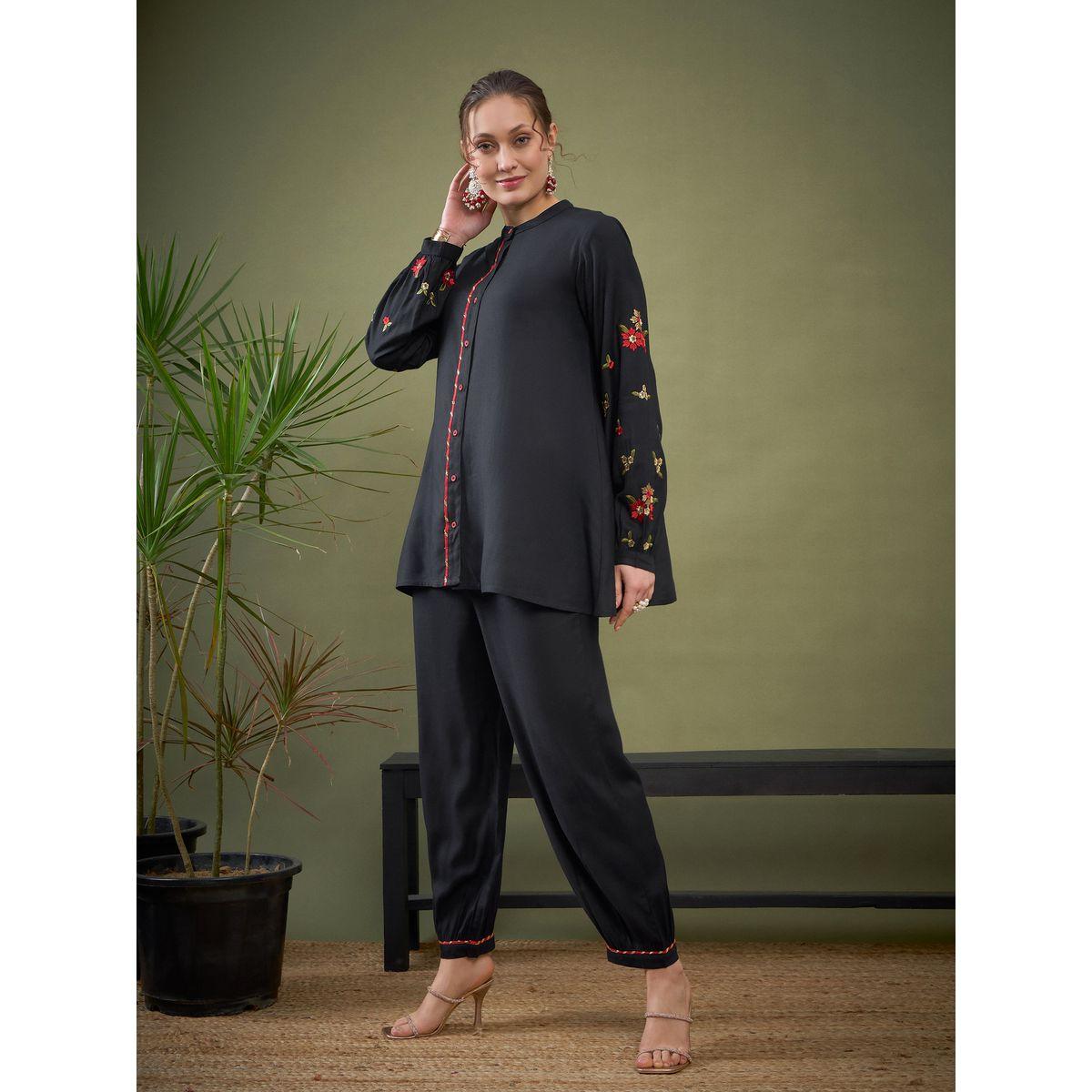 Sassafras X Styli   Floral Embroidered Sleeve Mandarin Collar Shirt & Pants Co-Ord-women-clothing-coordsets-image-3