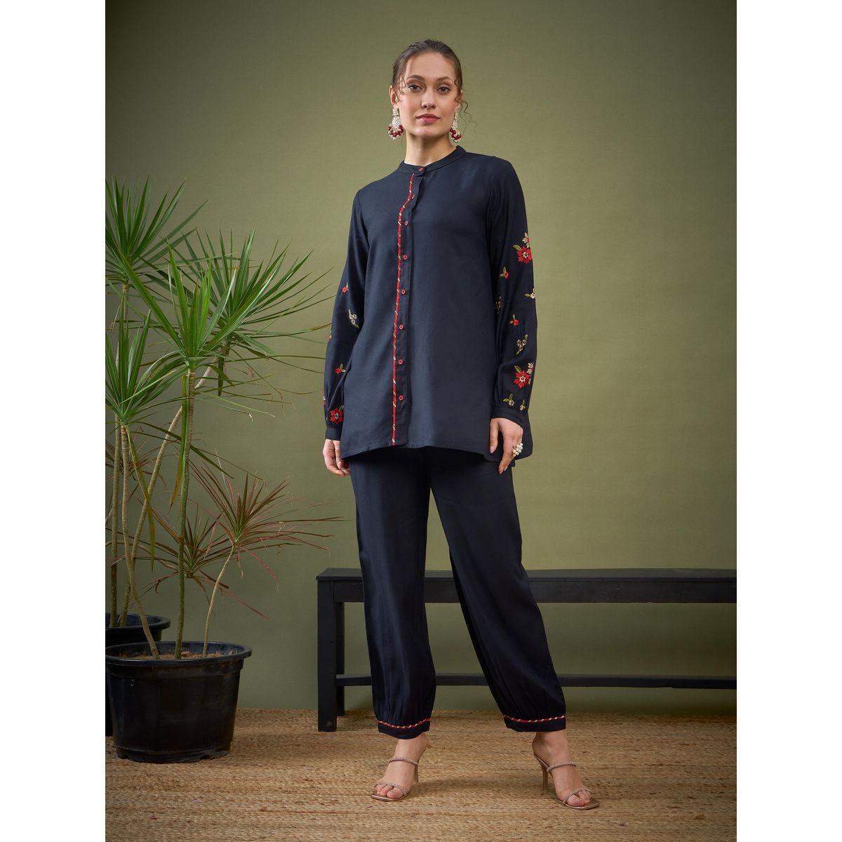 طقم منسق من بنطال مع بلوزة بياقة ماندارين ساسافراس × ستايلي-women-clothing-coordsets-image-8