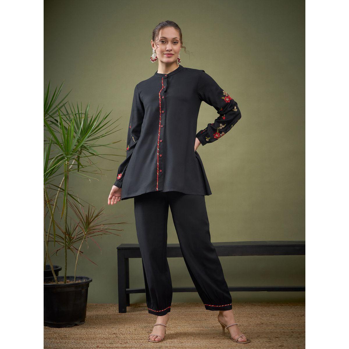 Sassafras X Styli   Floral Embroidered Sleeve Mandarin Collar Shirt & Pants Co-Ord-women-clothing-coordsets-image-9