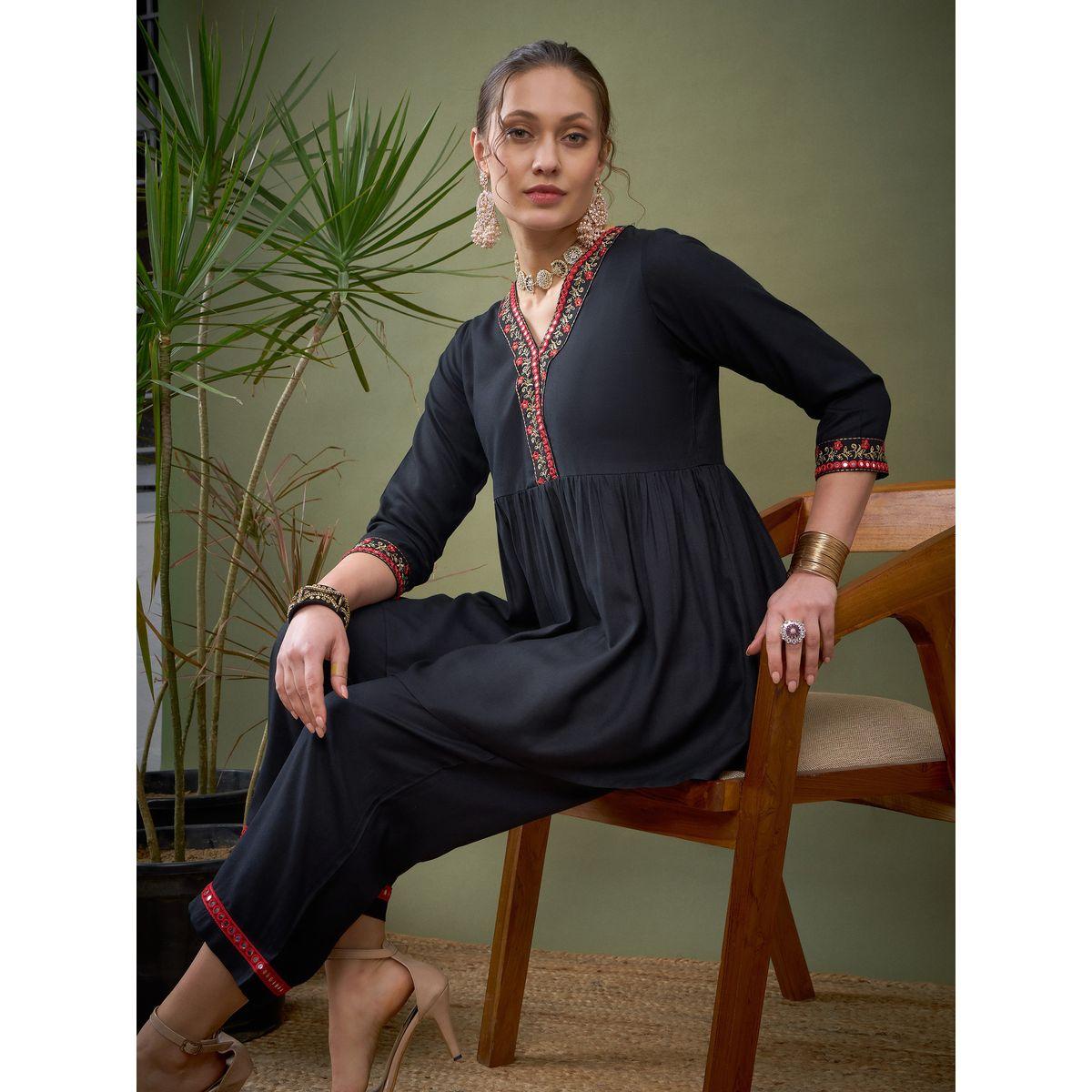 Sassafras X Styli   Embroidered Hem Peplum Top & Pants Co-Ord-women-clothing-coordsets-image-2