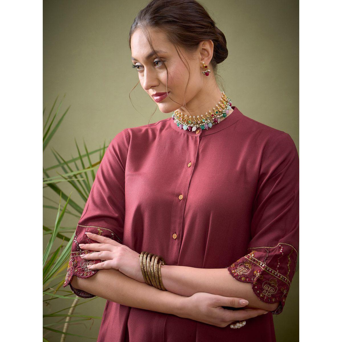 طقم منسق من بنطال مع بلوزة بتفاصيل مُطرّزة ساسافراس × ستايلي-women-clothing-coordsets-image-4