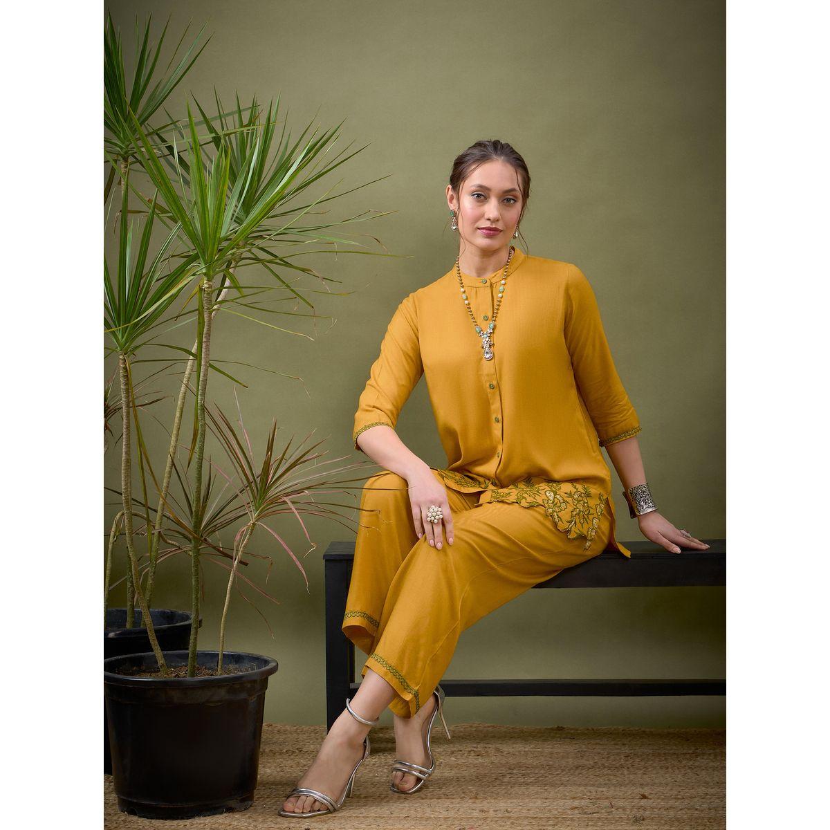 Sassafras X Styli   Embroidered Hem Placket Shirt & Pants Co-Ord-women-clothing-coordsets-image-2