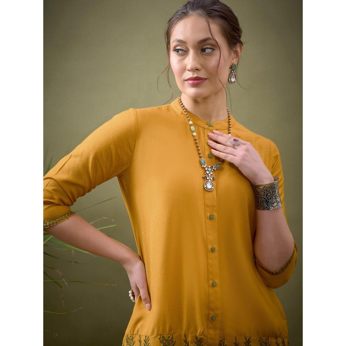 Sassafras X Styli   Embroidered Hem Placket Shirt & Pants Co-Ord-women-clothing-coordsets-image-4