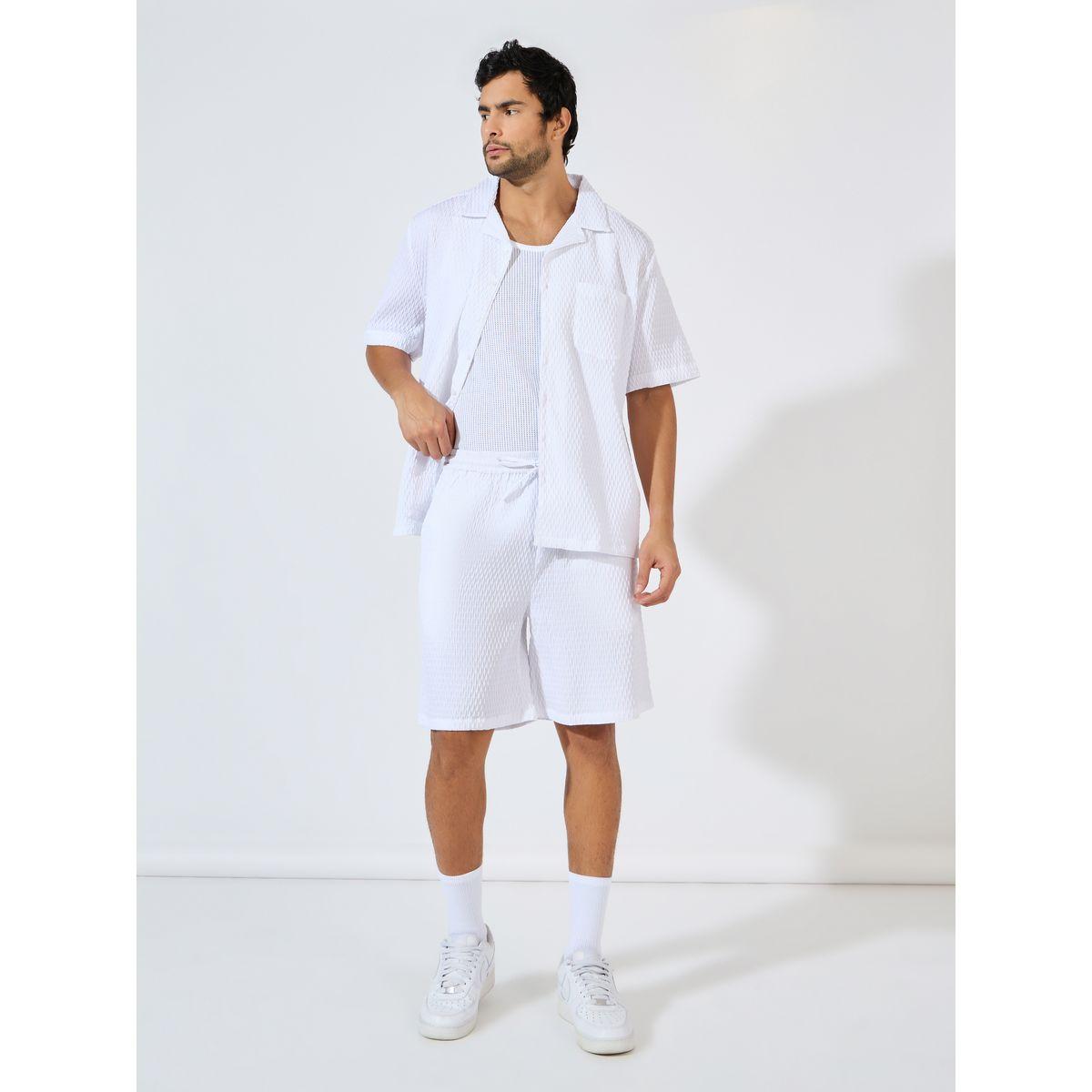 طقم منسق من شورت مع قميص منسوج بقصة عادية-men-clothing-coordsets-image-1