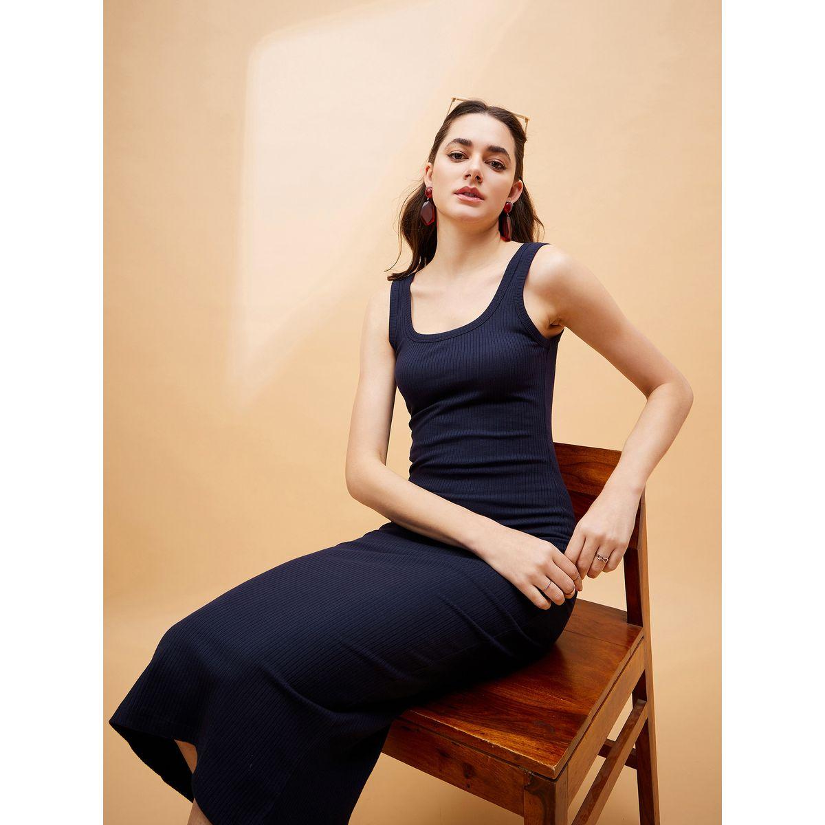 Sassafras X Styli  Ribbed Scoop Neck Bodycon Midi Dress-women-clothing-dresses-image-2